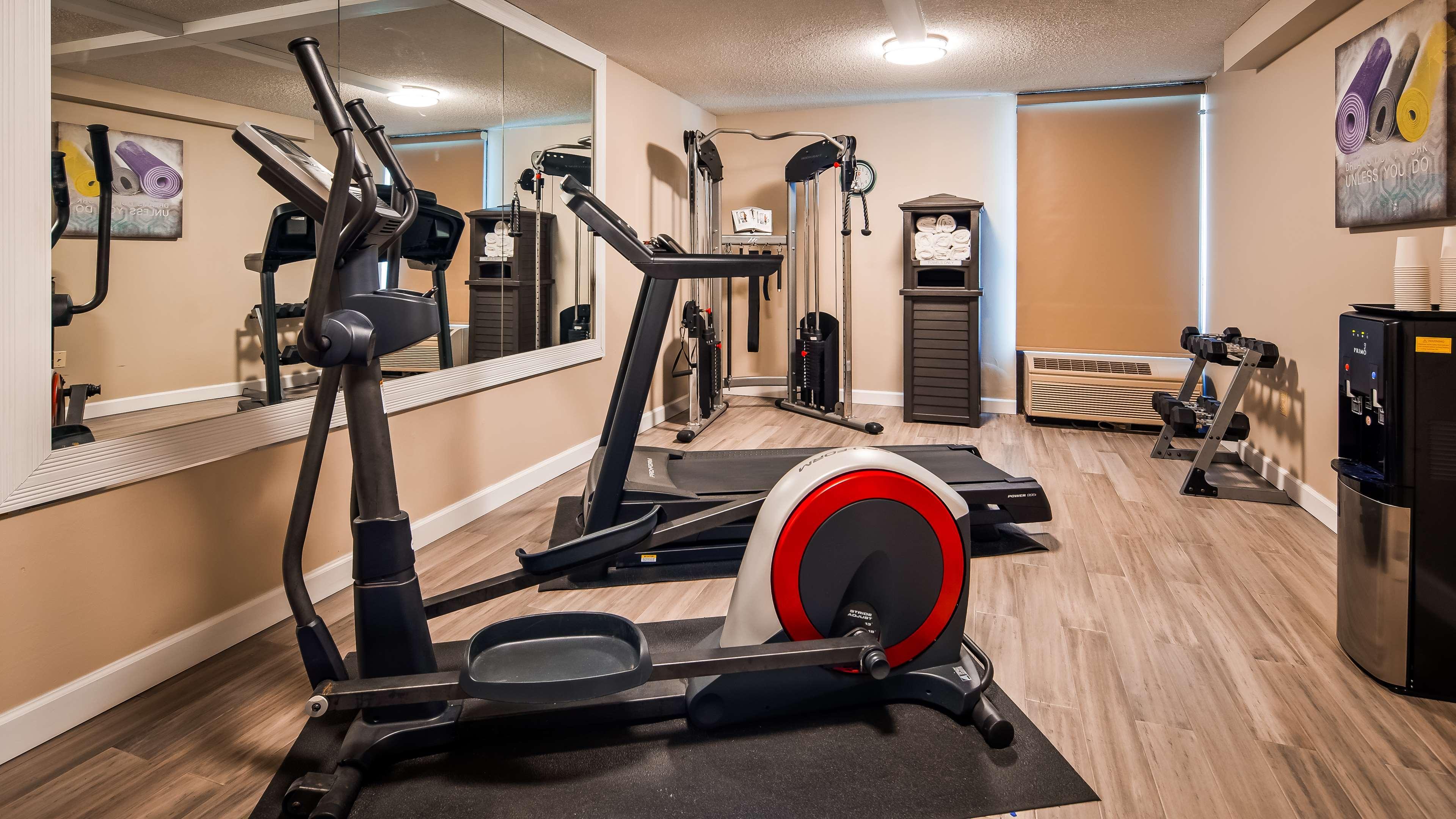 Best Western Plus Yadkin Valley Inn&Suites Jonesville Extérieur photo