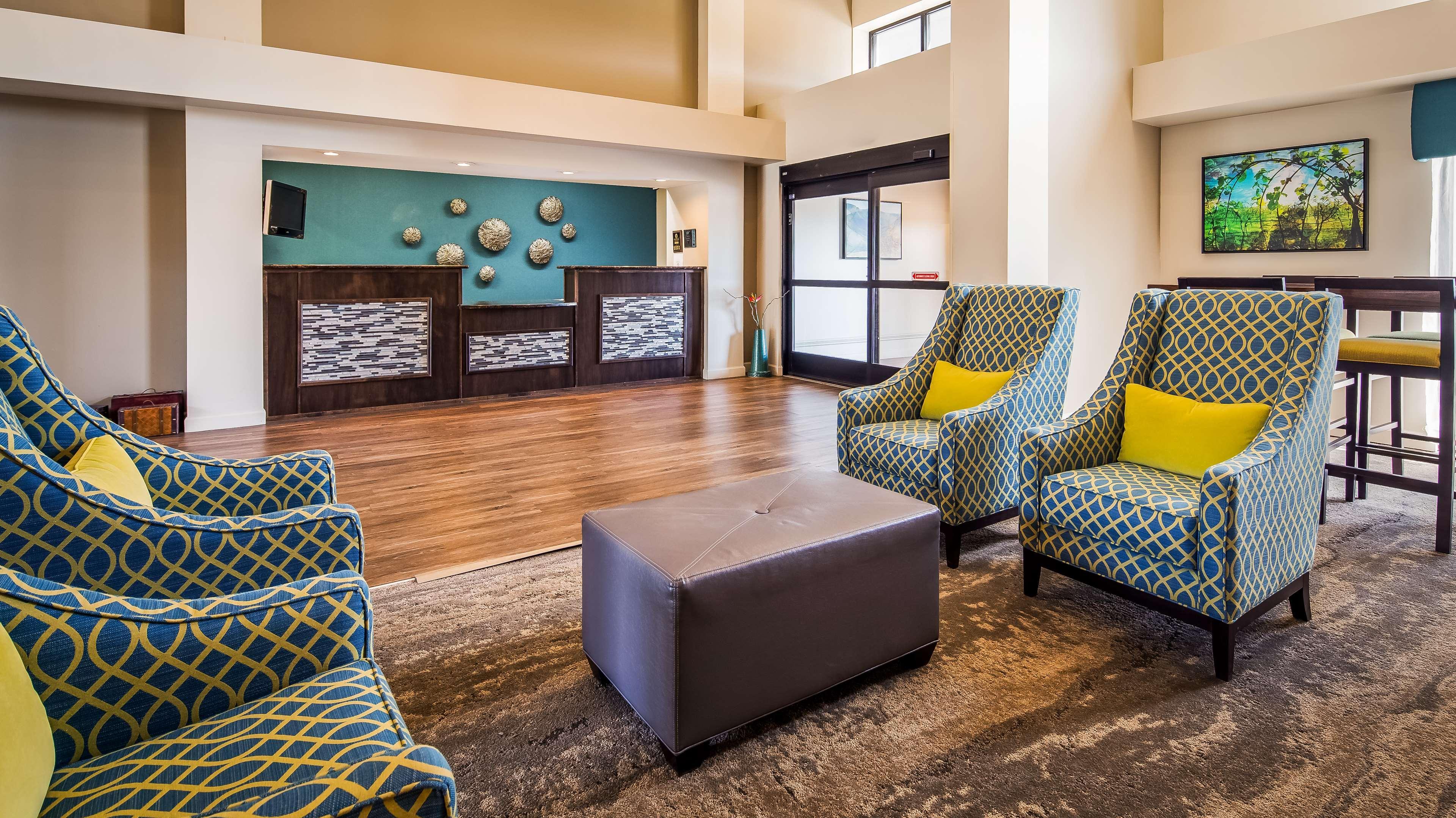 Best Western Plus Yadkin Valley Inn&Suites Jonesville Extérieur photo