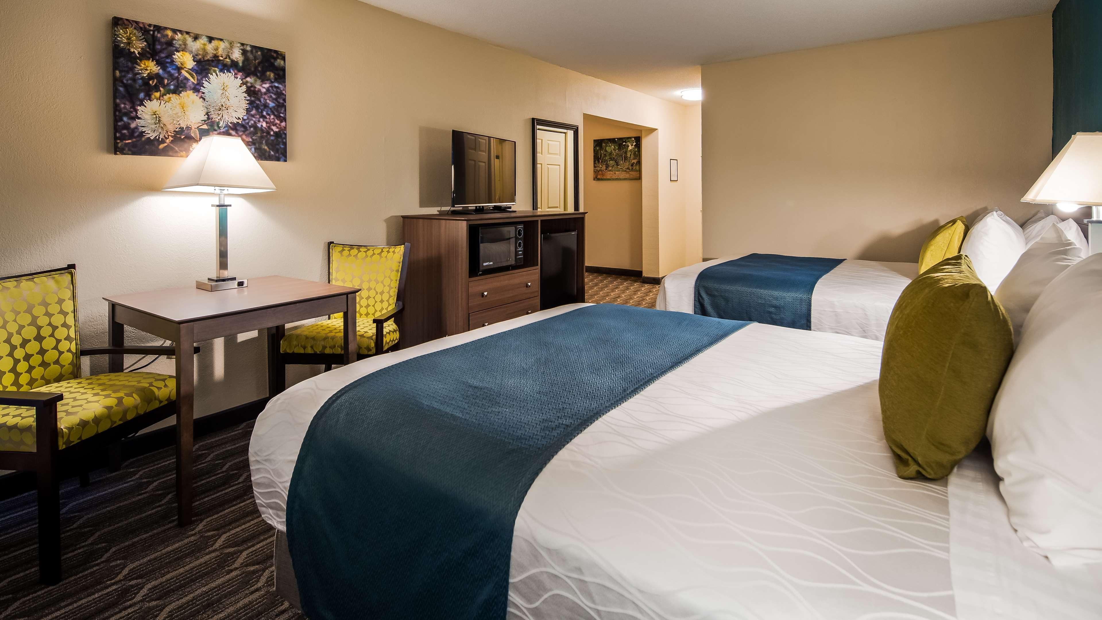 Best Western Plus Yadkin Valley Inn&Suites Jonesville Extérieur photo