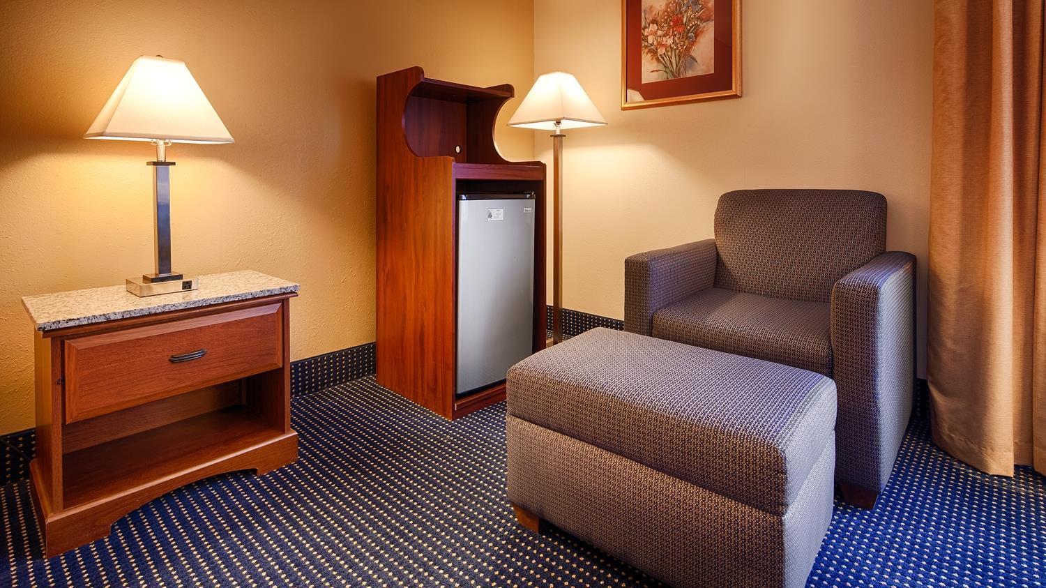 Best Western Plus Yadkin Valley Inn&Suites Jonesville Extérieur photo