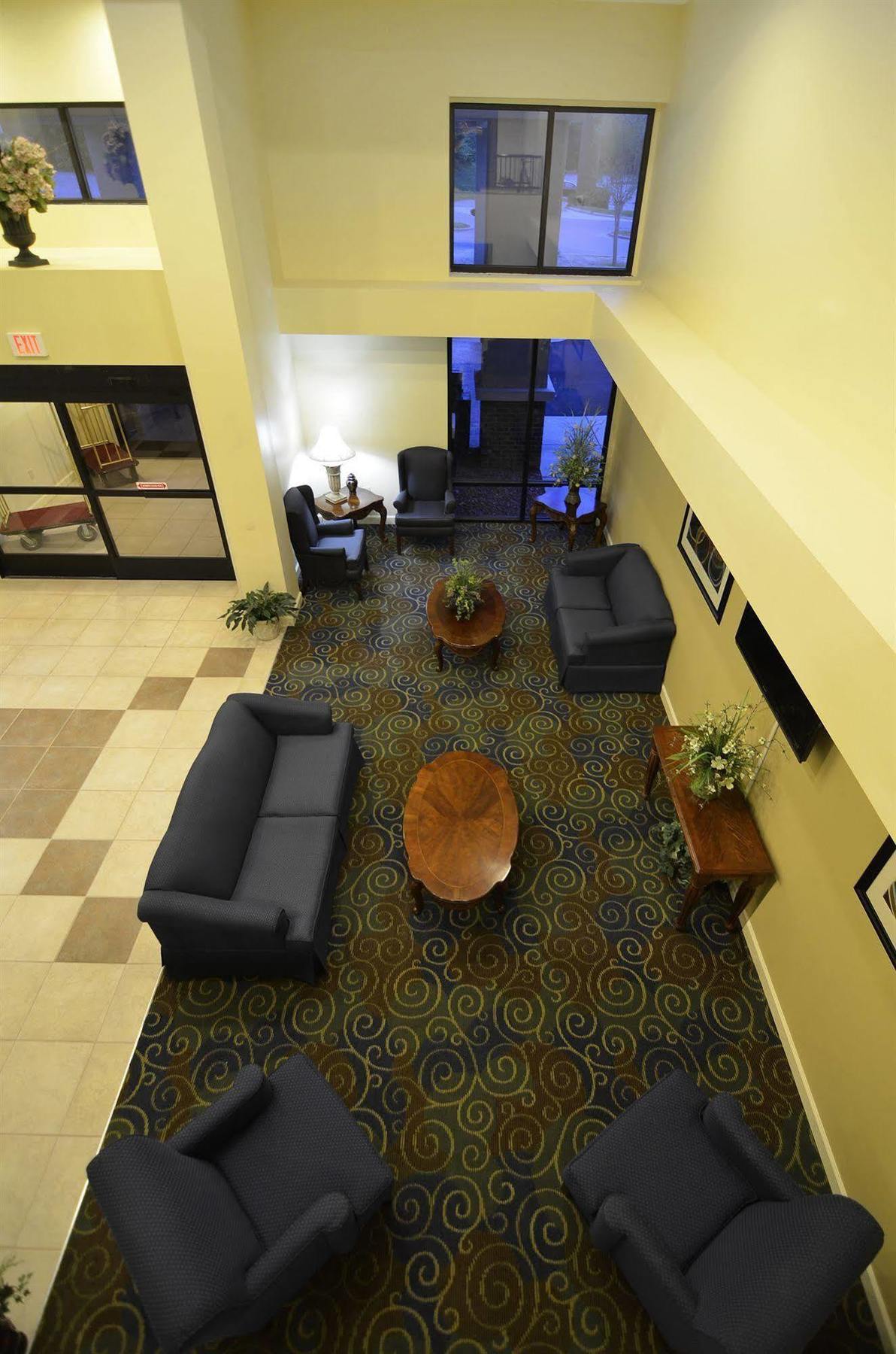 Best Western Plus Yadkin Valley Inn&Suites Jonesville Extérieur photo