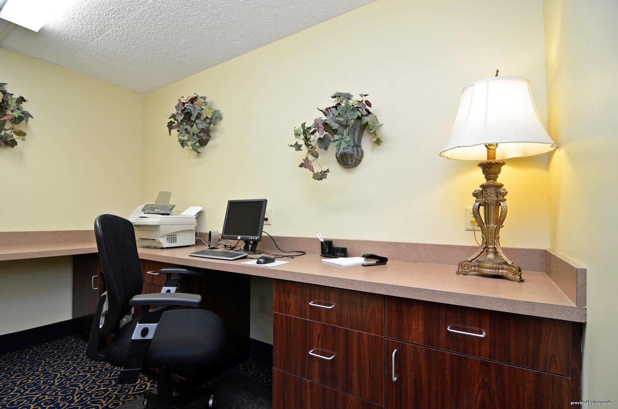 Best Western Plus Yadkin Valley Inn&Suites Jonesville Facilités photo